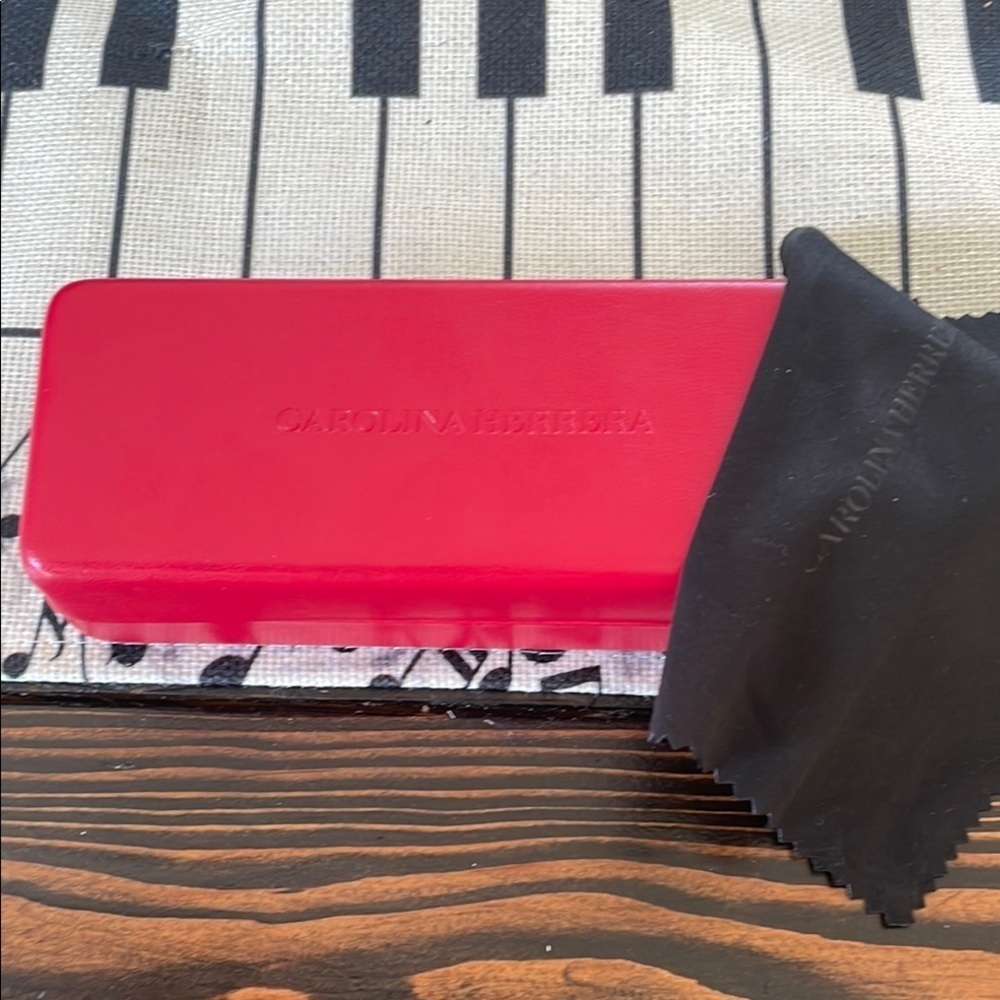 Carolina Herrera Red Eye Glass Case and Cloth